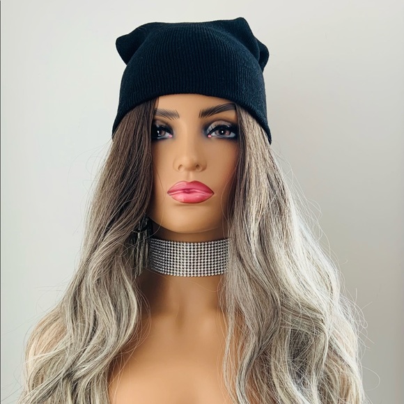 Easy to Wear Effortless Style 20” Ombre Ash Synthetic Wig - Picture 4 of 15